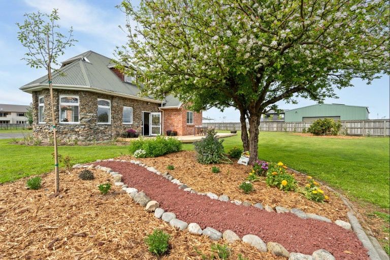 Photo of property in 57 Brooklyn Road, Carterton, 5713