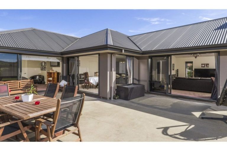 Photo of property in 42 Covent Drive, Stoke, Nelson, 7011