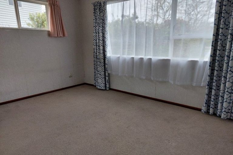 Photo of property in 4 Fairbrother Street, Carterton, 5713