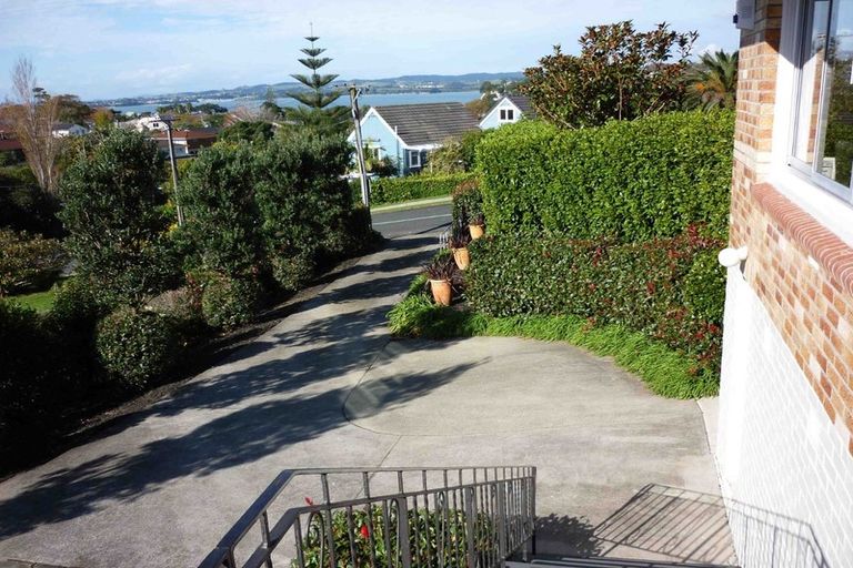 Photo of property in 34 Glenfern Road, Mellons Bay, Auckland, 2014