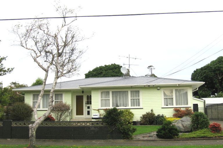 Photo of property in 15 Rosebank Avenue, Avalon, Lower Hutt, 5011