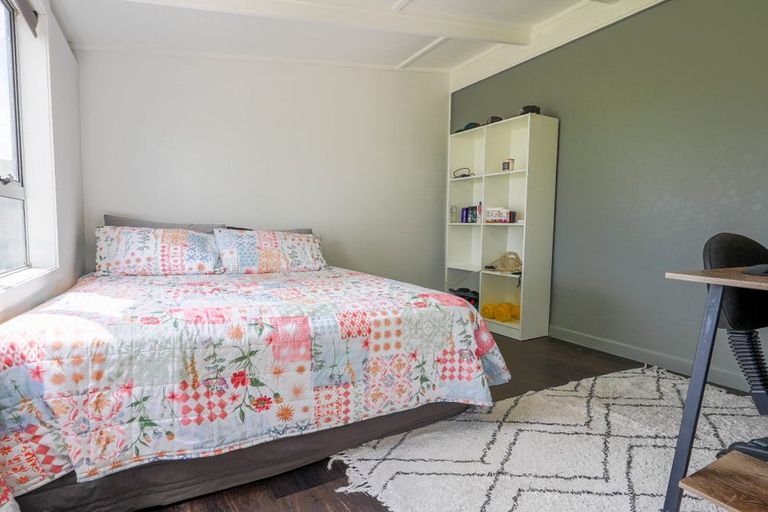 Photo of property in 16 Humber Street, Rongotea, 4476