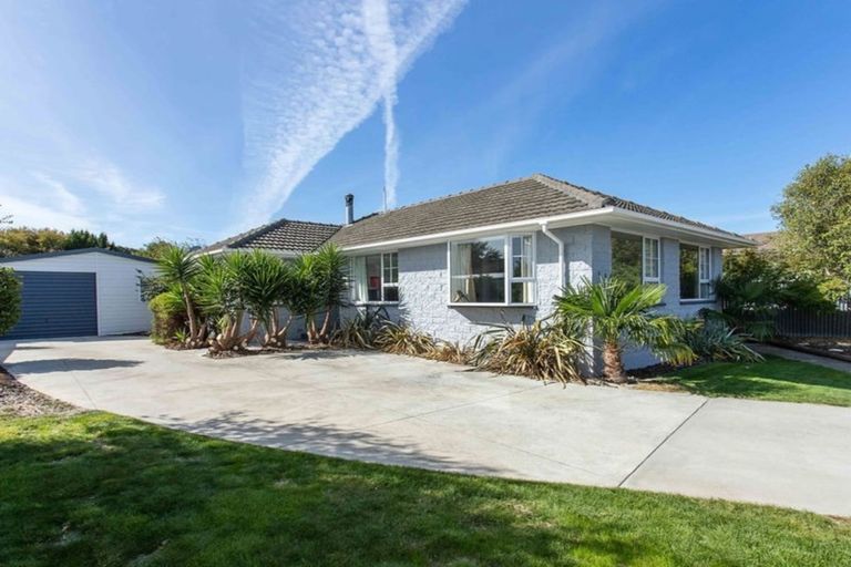 Photo of property in 3 Aspen Place, Parklands, Christchurch, 8083