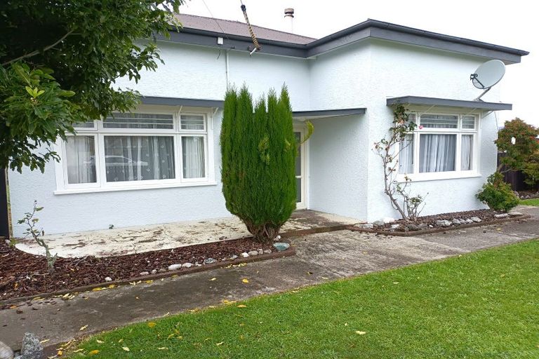 Photo of property in 47 Peel Street, Westport, 7825