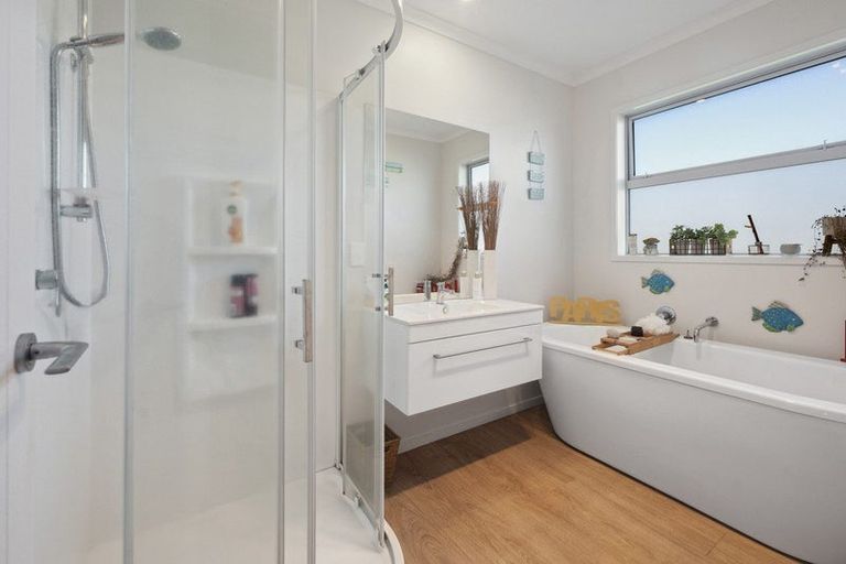 Photo of property in 6/500 Kinloch Road, Kinloch, Taupo, 3377