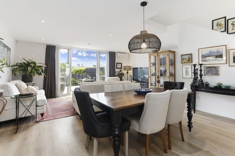 Photo of property in 24 Tanners Road, Mangere Bridge, Auckland, 2022