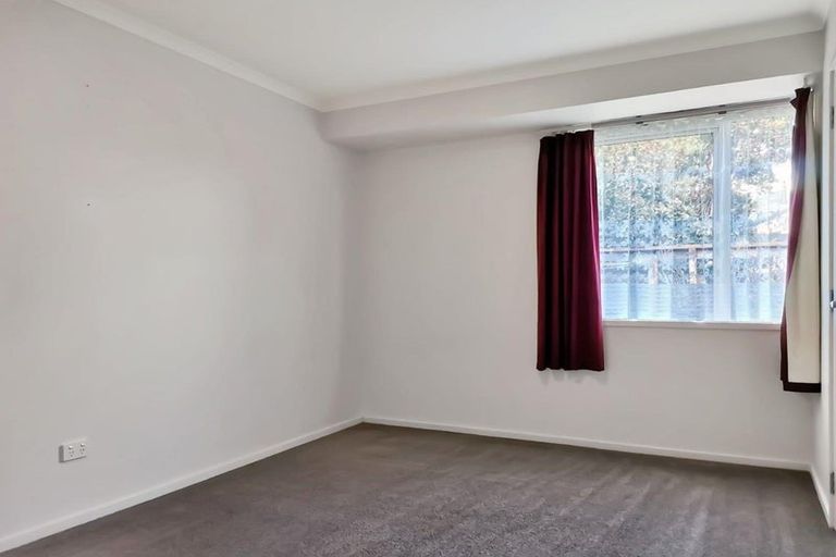 Photo of property in 4 Wai Place, One Tree Point, 0118