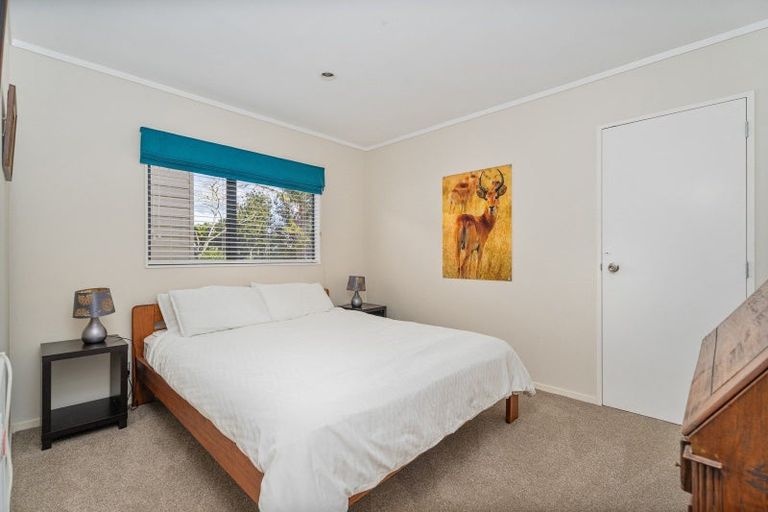 Photo of property in 128 Kowhai Avenue, Matarangi, Whitianga, 3592