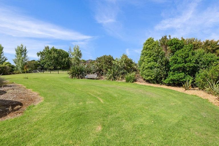 Photo of property in 171a Tara Road, Mangawhai, Kaiwaka, 0573