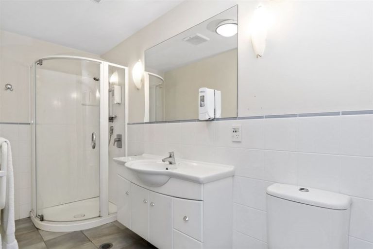 Photo of property in 36 Victoria Road, Mount Maunganui, 3116