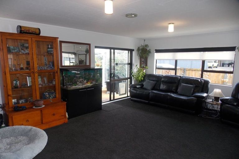 Photo of property in 1 Roots Street West, Feilding, 4702