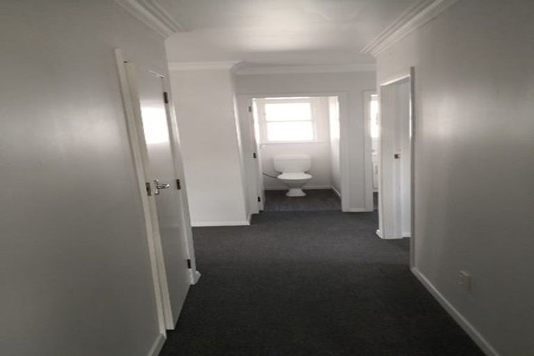 Photo of property in 7 Heretaunga Square, Silverstream, Upper Hutt, 5019