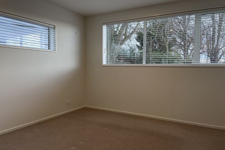 Photo of property in 1/160 Hills Road, Edgeware, Christchurch, 8013
