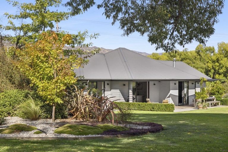 Photo of property in 20 Sugarloaf Drive, Mount Pisa, Cromwell, 9384