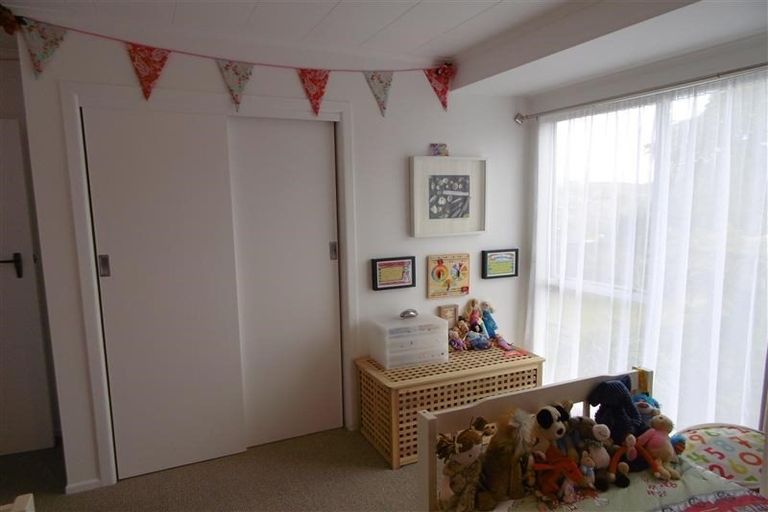 Photo of property in 14 Lombardy Place, Whalers Gate, New Plymouth, 4310