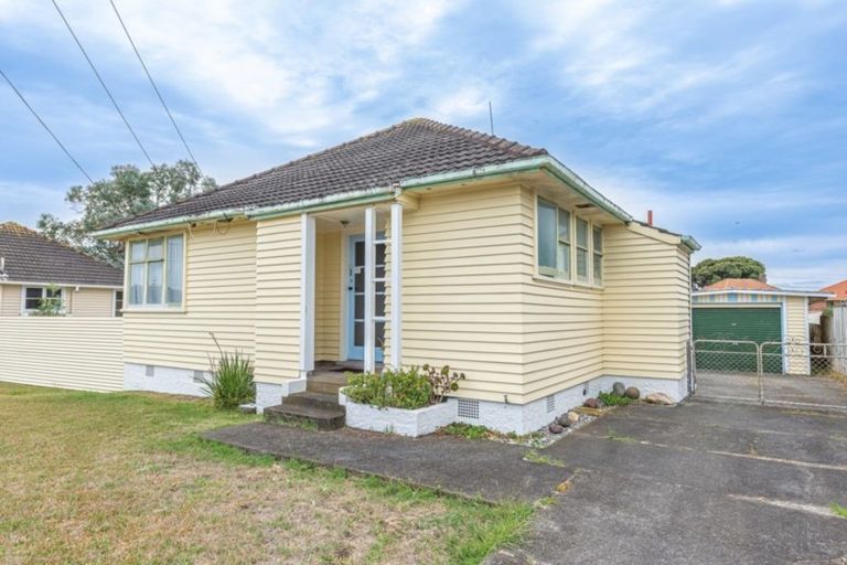 Photo of property in 34 Akatea Street, Gonville, Whanganui, 4501