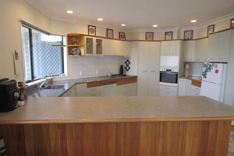 Photo of property in 31 Wilson Street, Hawera, 4610