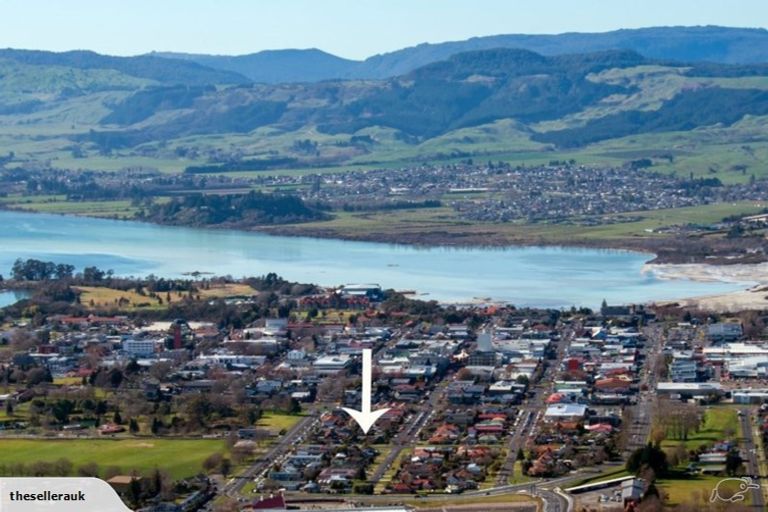Photo of property in 6/1383 Hinemoa Street, Rotorua, 3010