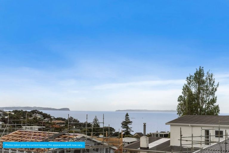 Photo of property in 2/36 Beulah Avenue, Rothesay Bay, Auckland, 0630