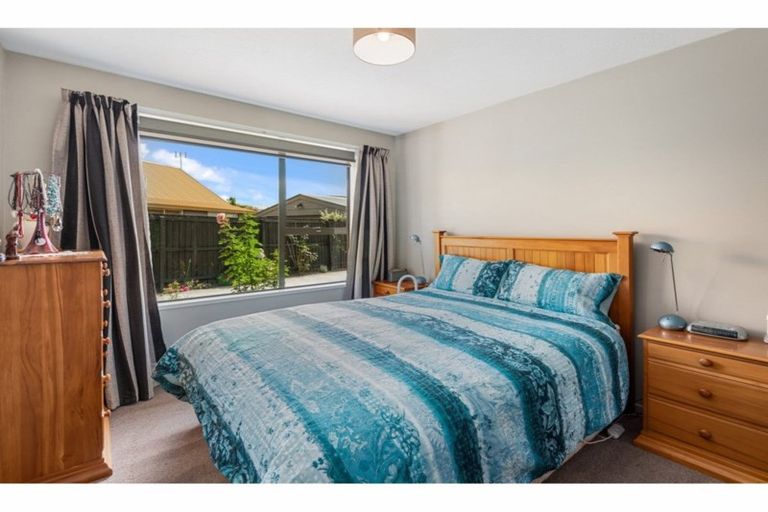 Photo of property in 46a Karnak Crescent, Russley, Christchurch, 8042