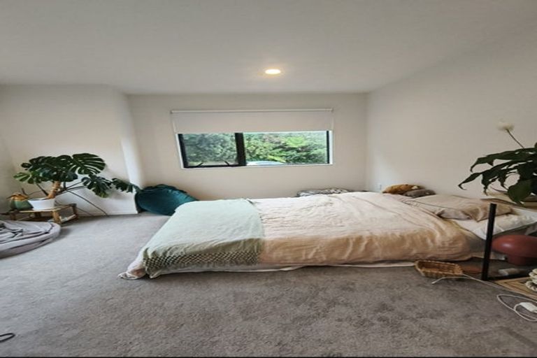 Photo of property in 1/9 Donovan Avenue, Massey, Auckland, 0614