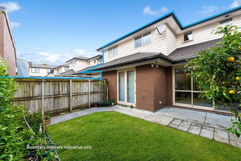 Photo of property in 11 Akeake Lane, Manurewa, Auckland, 2102