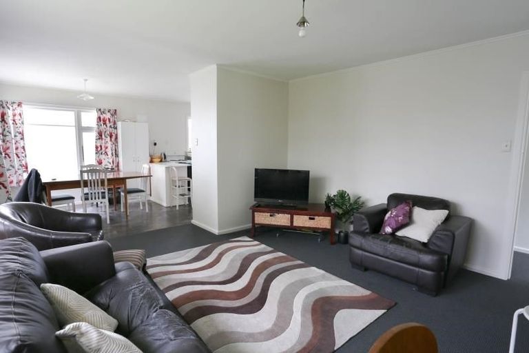 Photo of property in 135 Maidstone Road, Ilam, Christchurch, 8041