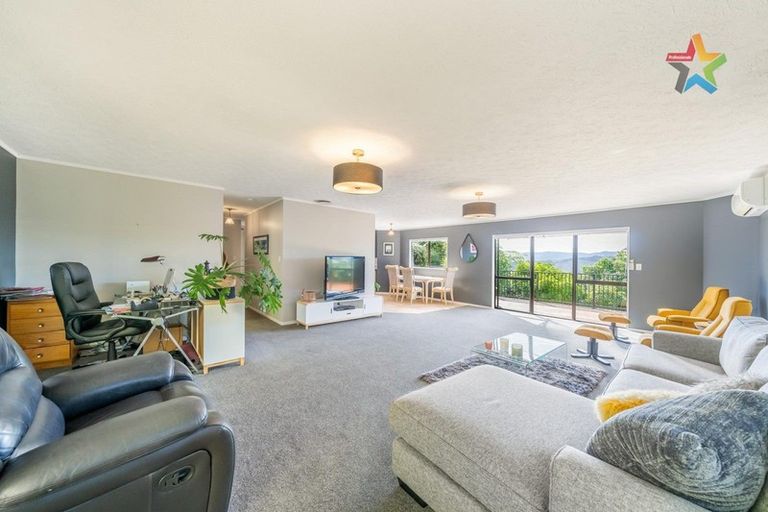 Photo of property in 263 Major Drive, Kelson, Lower Hutt, 5010