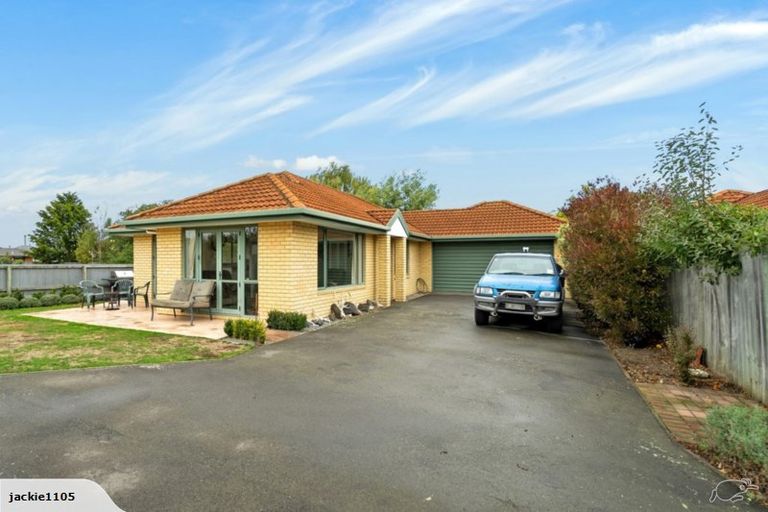 Photo of property in 31 Cossar Street, Burwood, Christchurch, 8083