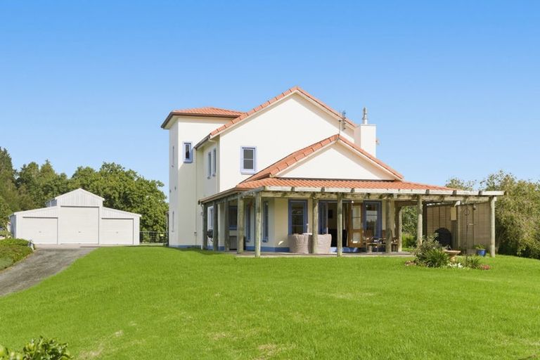 Photo of property in 1a Ngapeke Road, Welcome Bay, Tauranga, 3175
