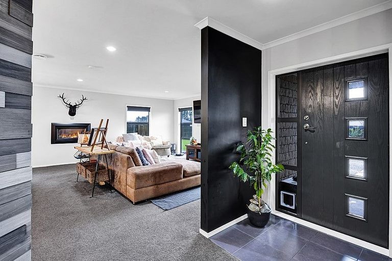 Photo of property in 34 Mercade Close, Stratford, 4332