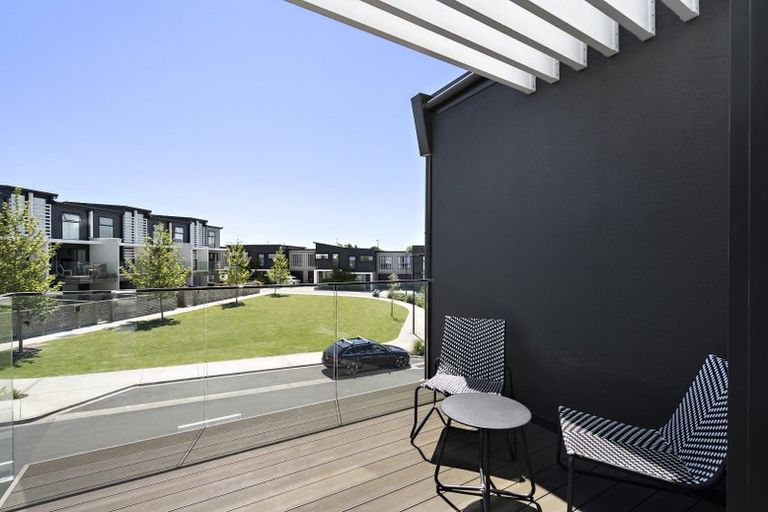 Photo of property in 14 Pottery Crescent, Hobsonville, Auckland, 0618