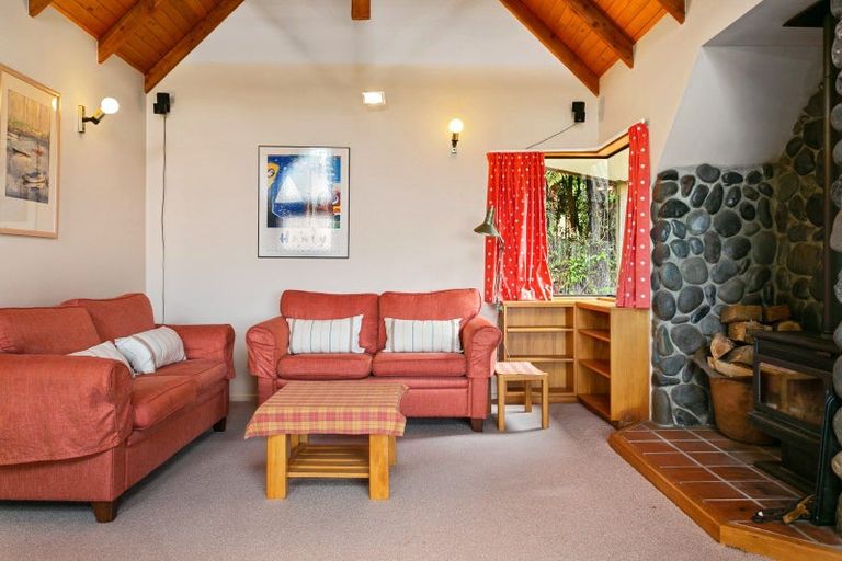 Photo of property in 62 Hauraki Terrace, Pukawa Bay, Turangi, 3381
