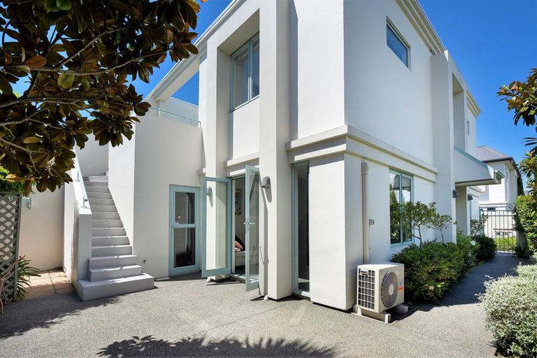 Photo of property in 168 Strickland Street, Sydenham, Christchurch, 8023