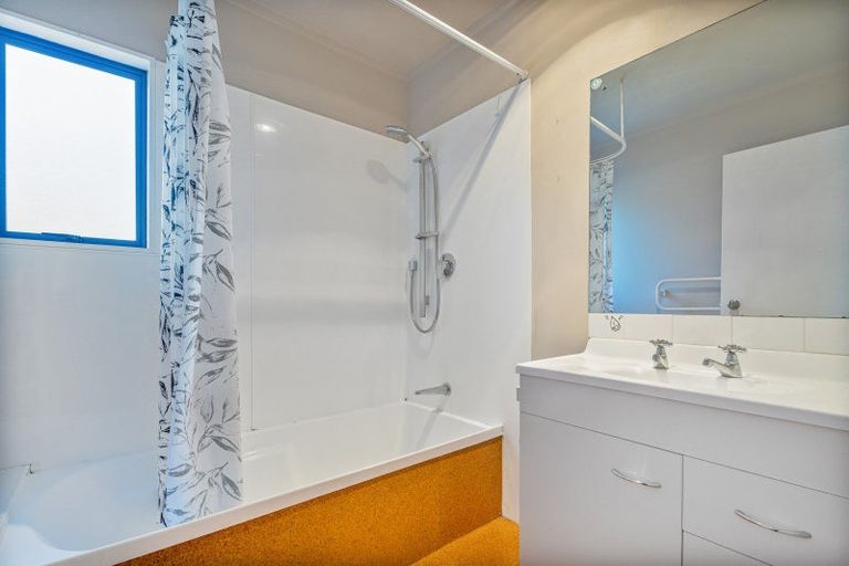 Photo of property in 128 Kowhai Avenue, Matarangi, Whitianga, 3592