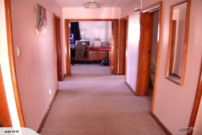 Photo of property in 6 Alpers Place, Hoon Hay, Christchurch, 8025