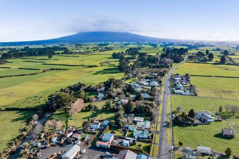 Photo of property in 27a Egmont Street, Kaponga, Hawera, 4679