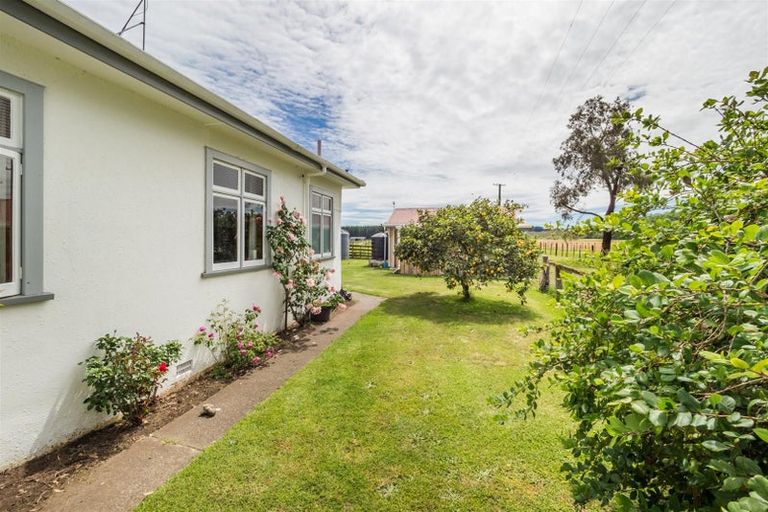 Photo of property in 778 Brandon Hall Road, Santoft, Bulls, 4894