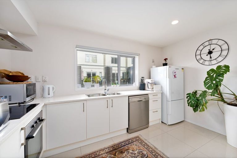 Photo of property in 68 Niu Lane, Te Atatu South, Auckland, 0610