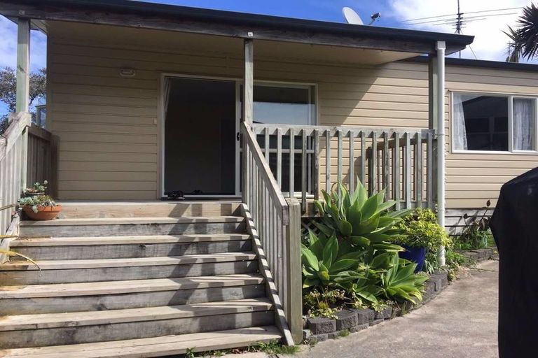 Photo of property in 13a Becroft Drive, Forrest Hill, Auckland, 0620