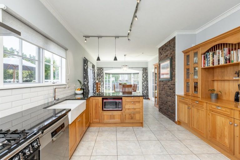 Photo of property in 191 Poraiti Road, Poraiti, Napier, 4182