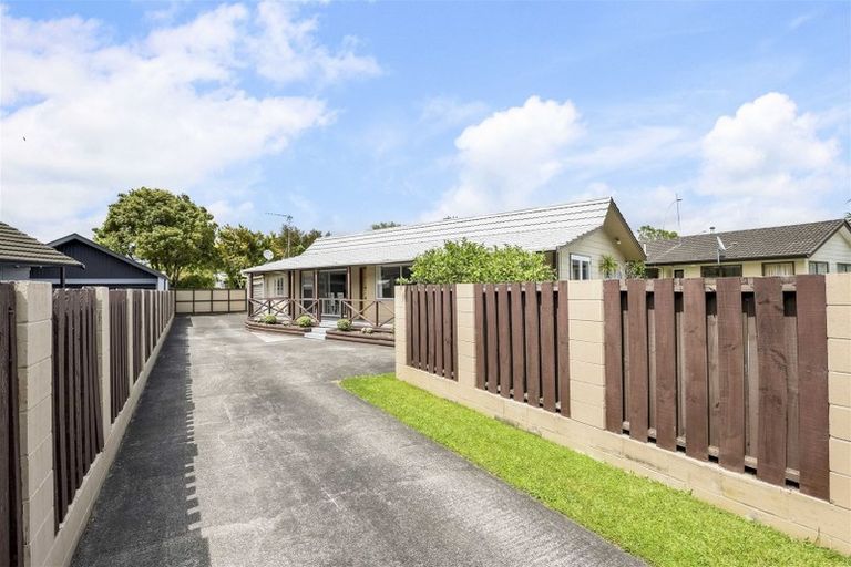 Photo of property in 87 Pohutukawa Drive, Pukete, Hamilton, 3200