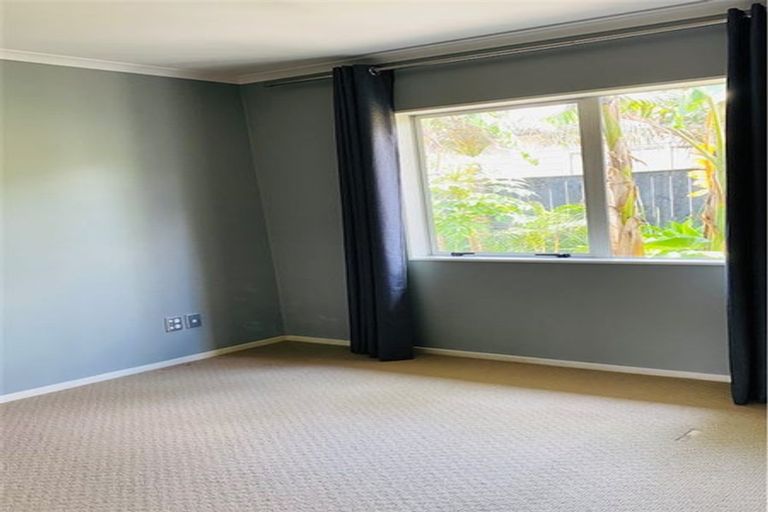 Photo of property in 6 Stamford Crescent, Flat Bush, Auckland, 2019