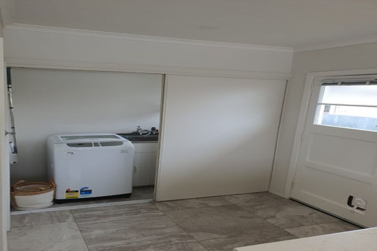 Photo of property in 1/15 Dunedin Street, Redwood, Christchurch, 8051