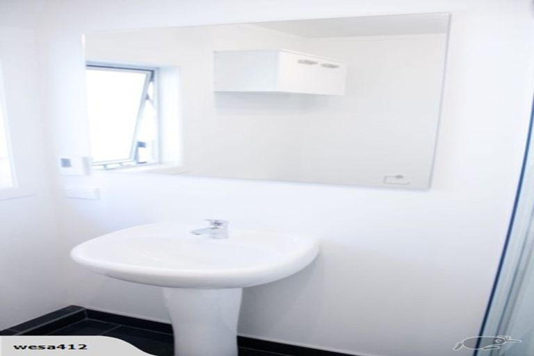 Photo of property in 11 Nea Place, Hillcrest, Auckland, 0627