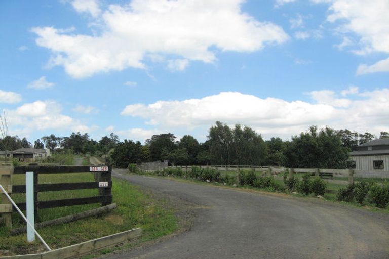 Photo of property in 33a Leamy Way, Karaka, Papakura, 2578