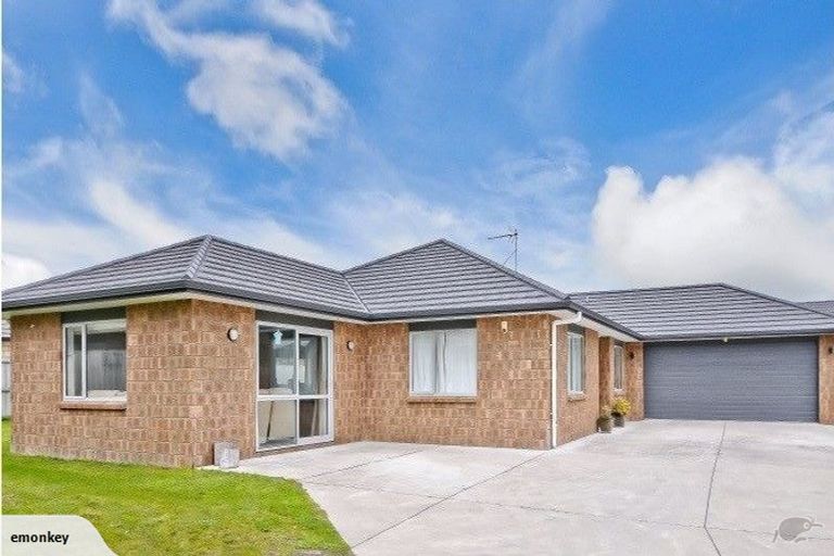 Photo of property in 6 Allgood Place, Rototuna North, Hamilton, 3210