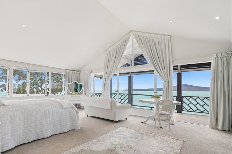 Photo of property in 20 Hamana Street, Narrow Neck, Auckland, 0622