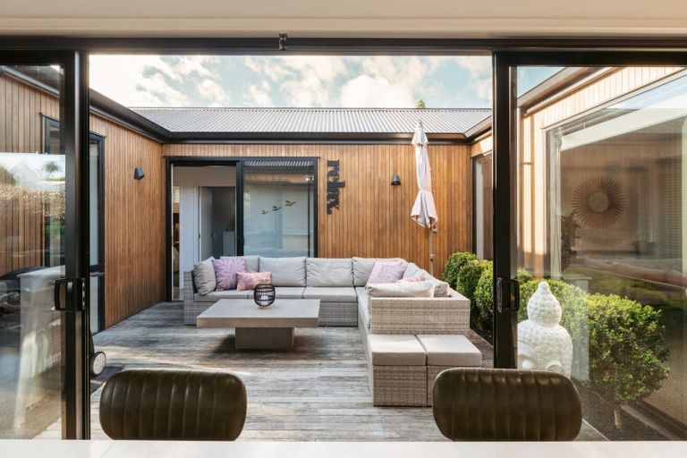 Photo of property in 25 Burrows Street, Tauranga South, Tauranga, 3112