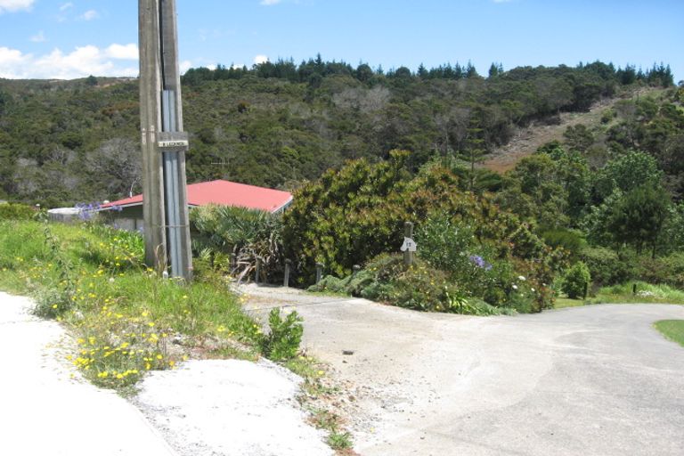 Photo of property in 11b Seaview Road, Cable Bay, 0420